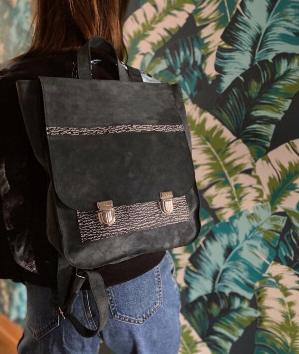 leather black print bag