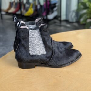 Chelsea Boot ~ Black Pony
